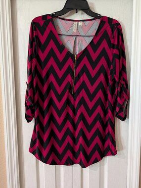 Tacera Womens Black Red Chevron Print Tunic Blouse Medium